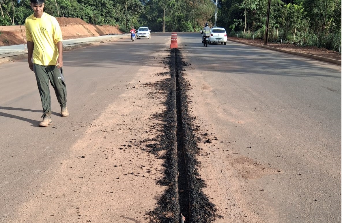 Mais de 120 metros de cabos de rede de iluminação são furtados em obra da Prefeitura de Palmas no acesso norte