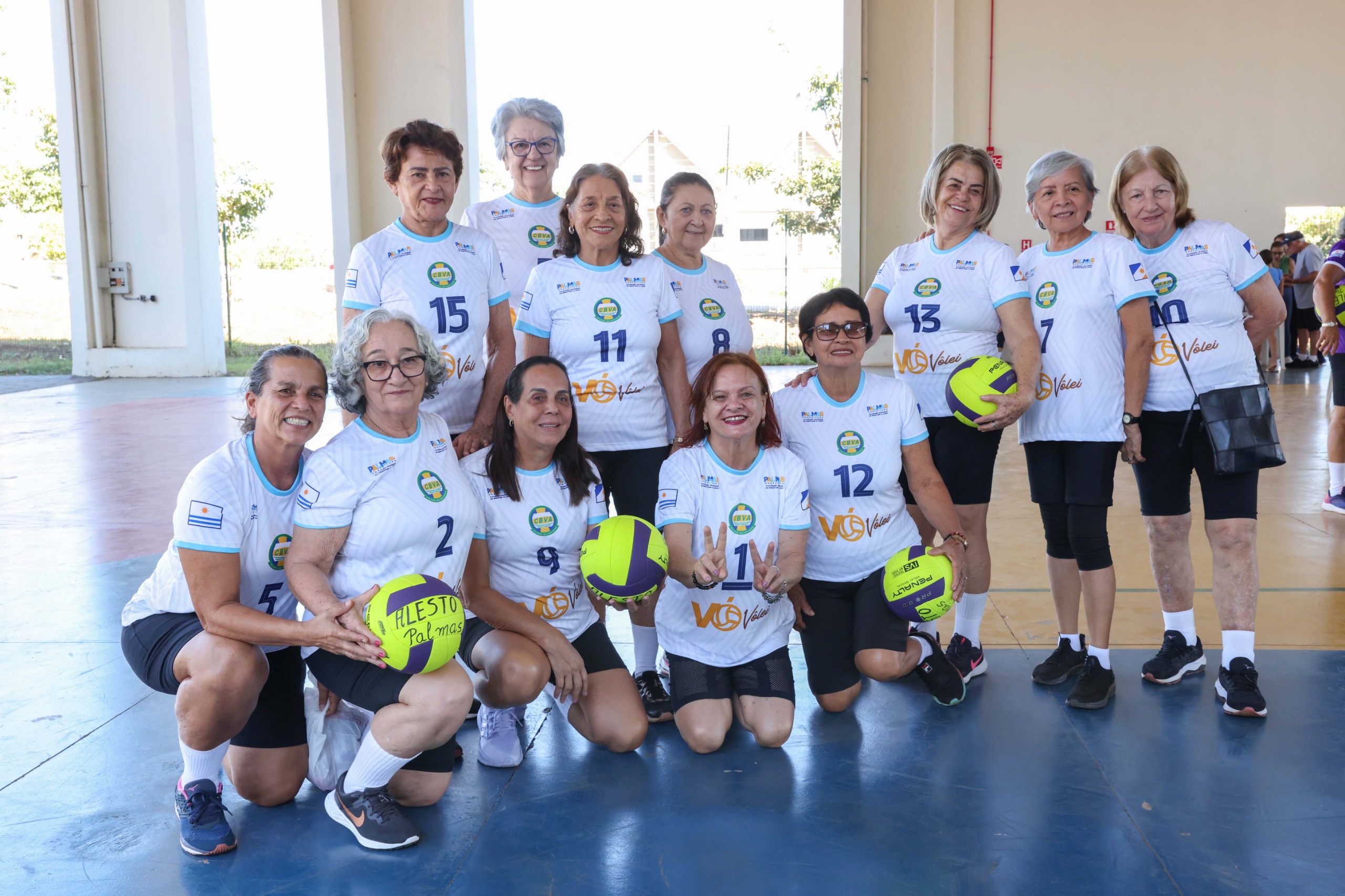 Equipes recebem uniformes para participar da Superliga das Américas 2025 de Vôlei Adaptado
