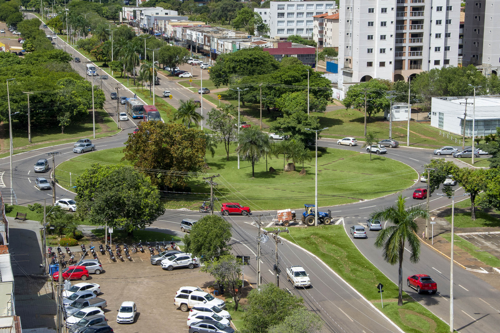 Prefeitura de Palmas regulamenta uso dos espaços públicos e proíbe utilização de rotatórias para propaganda eleitoral