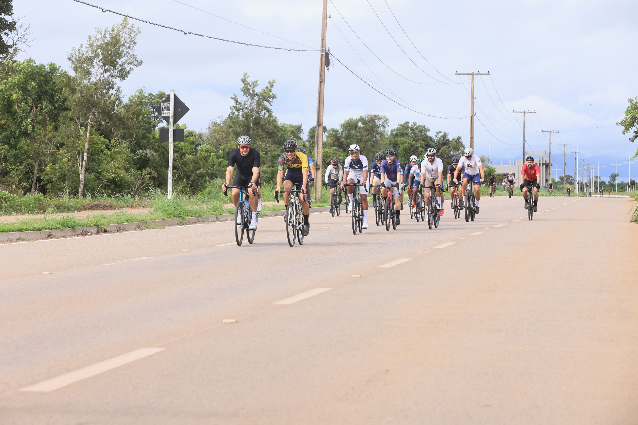 Prefeito Eduardo Siqueira Campos assina decreto que institui Área de Proteção ao Ciclista Pedro Caldas