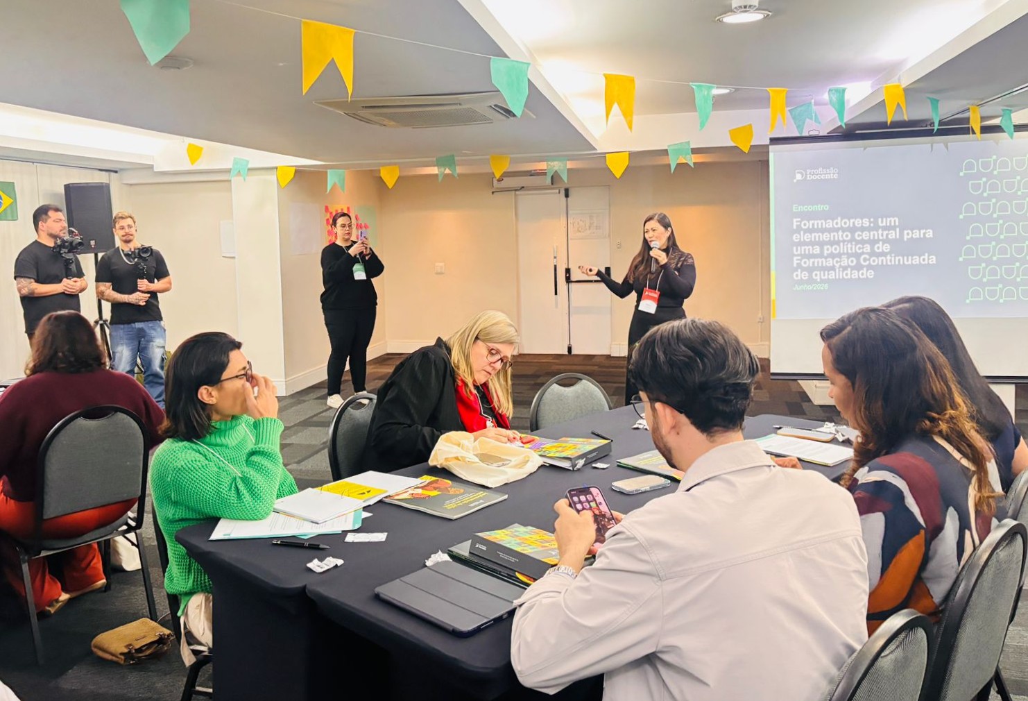 Educação participa de encontro nacional sobre formação continuada de professores