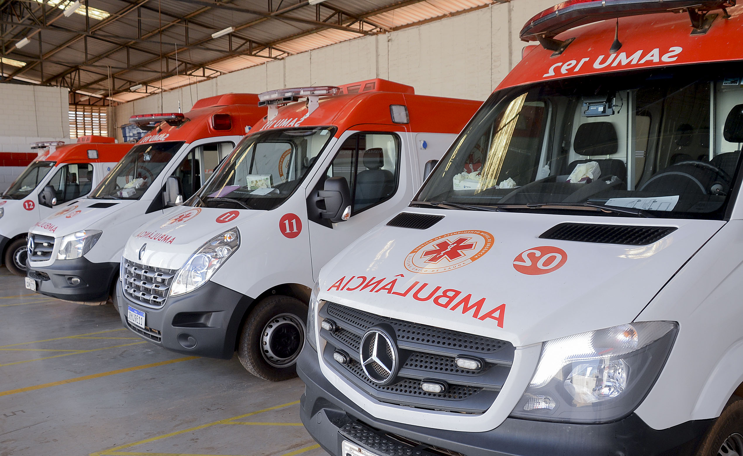 Blitzes educativas orientam condutores sobre passagem de veículos de emergência