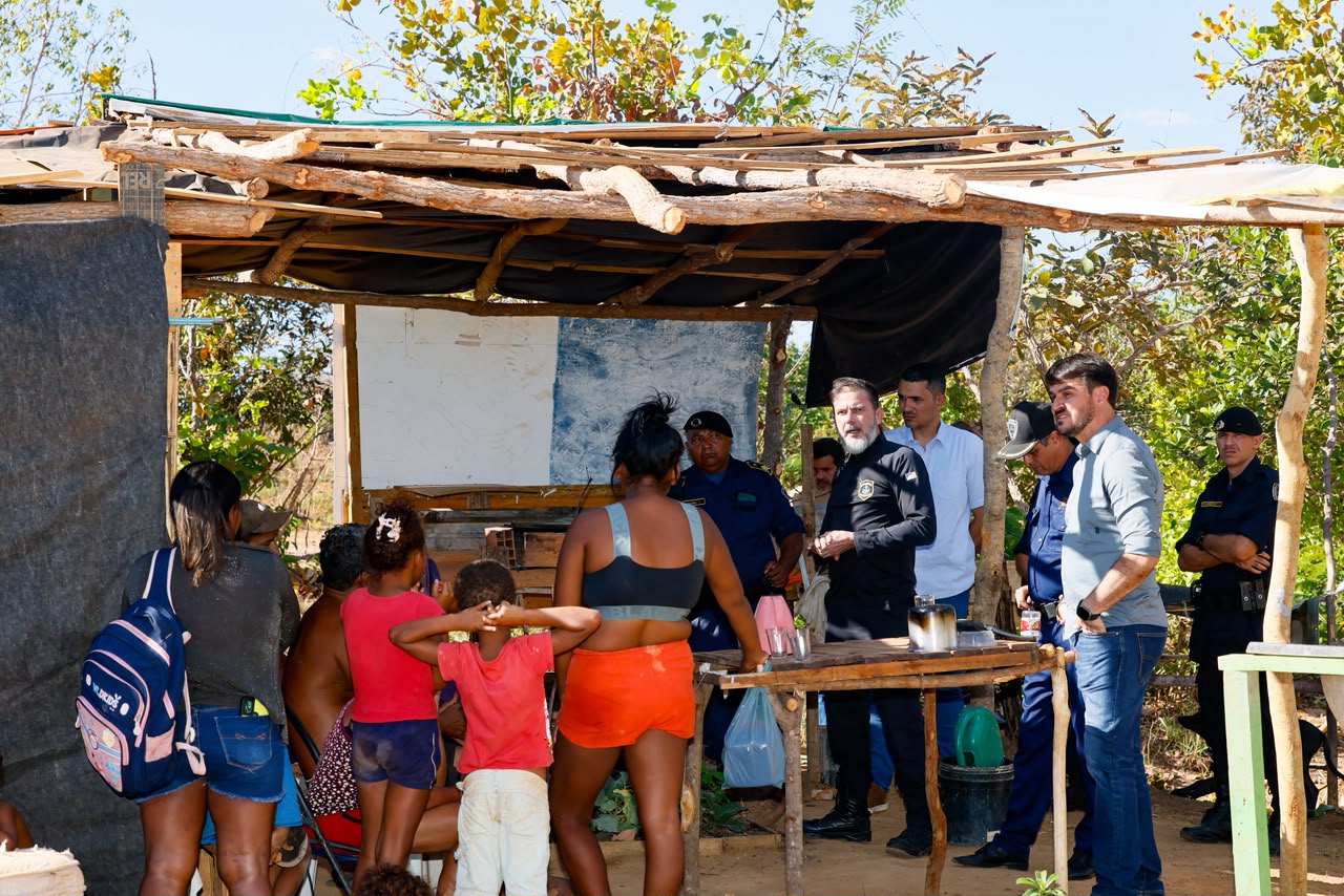 Prefeitura de Palmas realiza reunião com ocupantes de área pública no Jardim Taquari para mediar desocupação