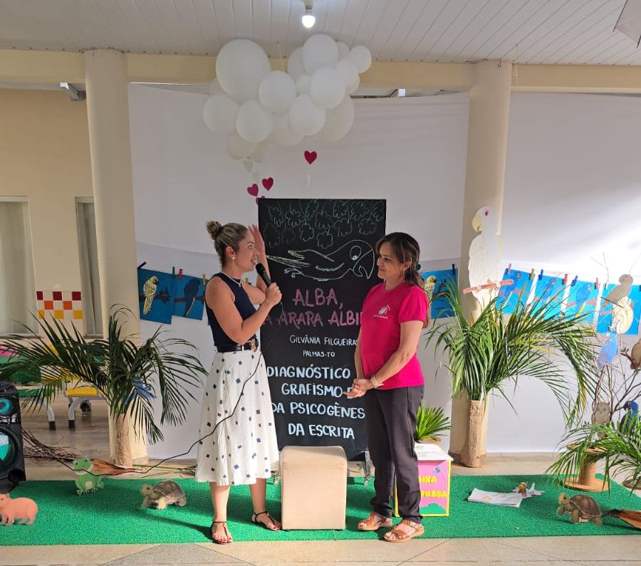 “É motivo de orgulho ter em nossa equipe, uma escritora que contribui de forma enriquecedora para a educação de nossas crianças”, destaca a diretora Maria Clara