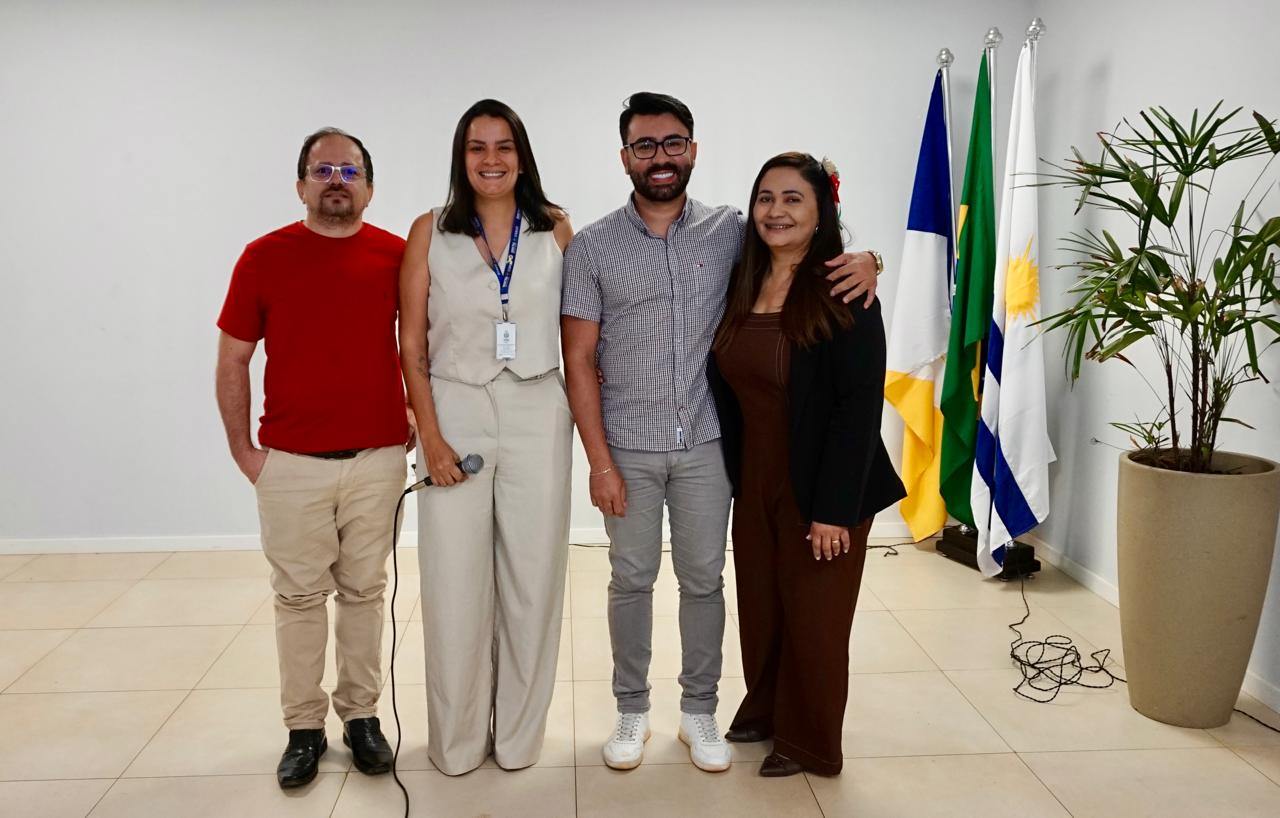 Gerência de Formação e equipe multiprofissional também apresentaram relatórios