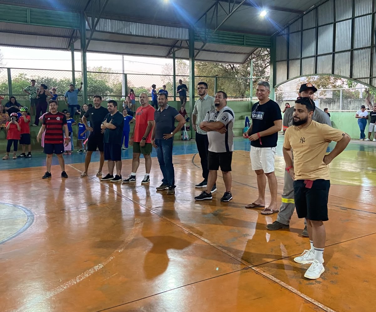 Os pais puderam relembrar a infância ao lado de seus filhos por meio diversas brincadeiras - Foto: Divulgação