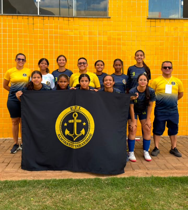 Equipe futsal feminino do sub 14 da ETI Colégio Esportivo Militar (Cemil) Margarida Lemos Gonçalves - Foto: Divulgação