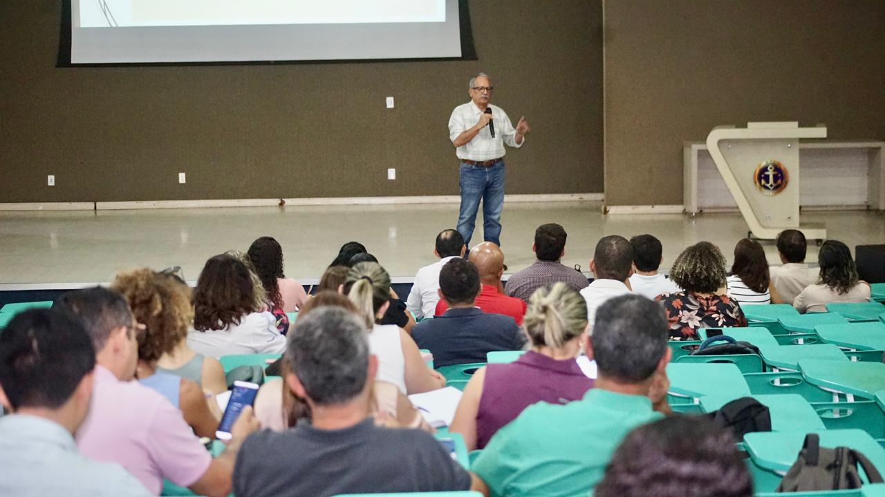 Formação orienta gestores sobre resultados educacionais e impacto do Fundeb em Palmas