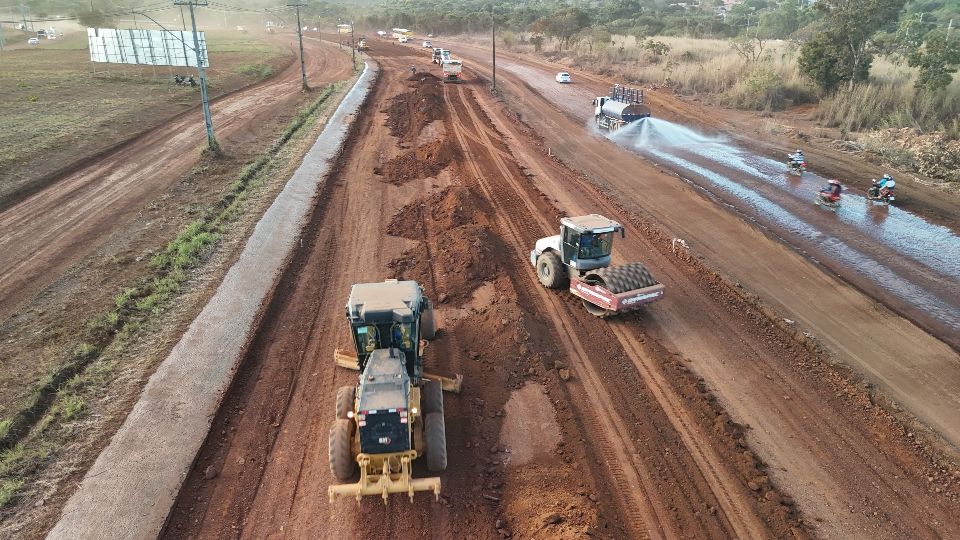 Obras de requalificação da Avenida Siqueira Campos estão em ritmo acelerado na região sul de Palmas