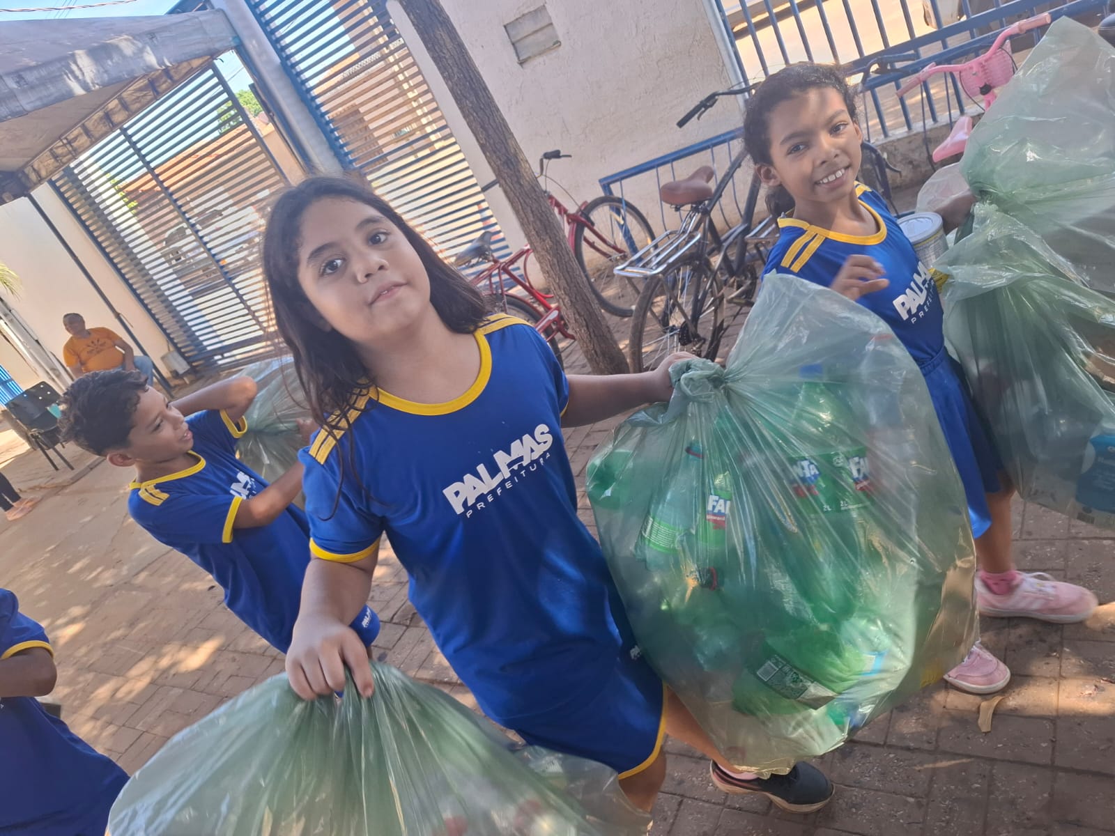 Escolas municipais arrecadam 1,4 tonelada de recicláveis em primeira etapa do Recicla Kids 2026