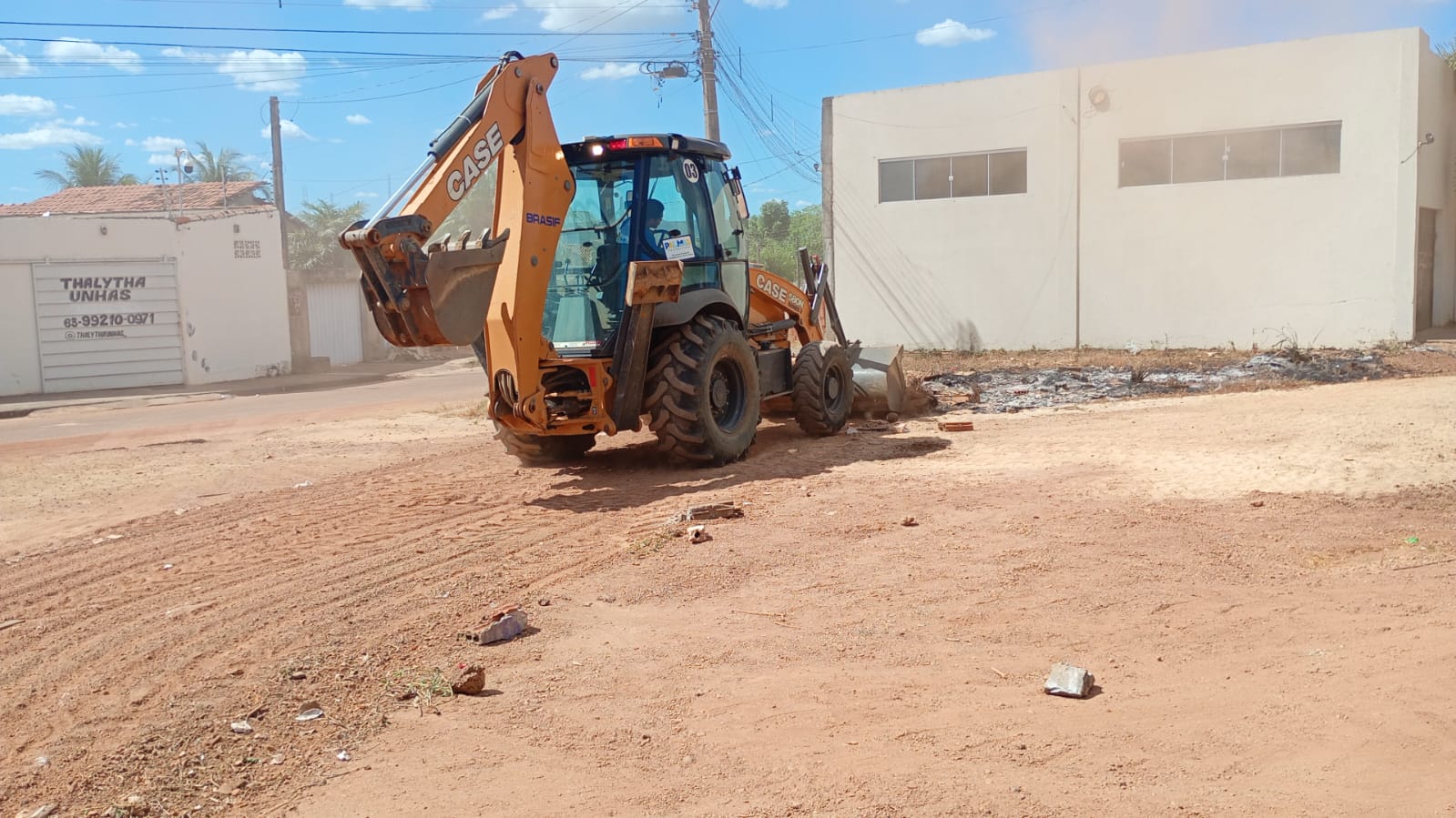 Prefeitura realiza serviços de limpeza nas Arnes 53 e 54 e setores da região Sul nesta segunda-feira, 6