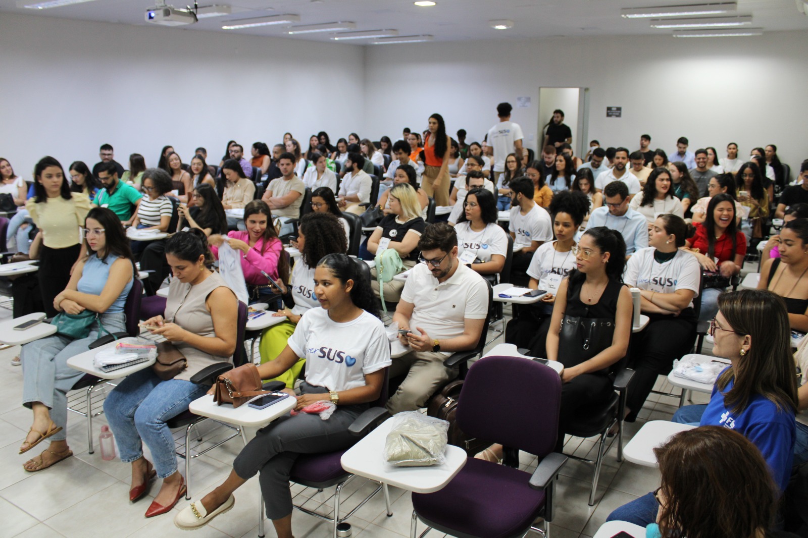 Semana pedagógica fortalece formação de tutores das residências em saúde de Palmas