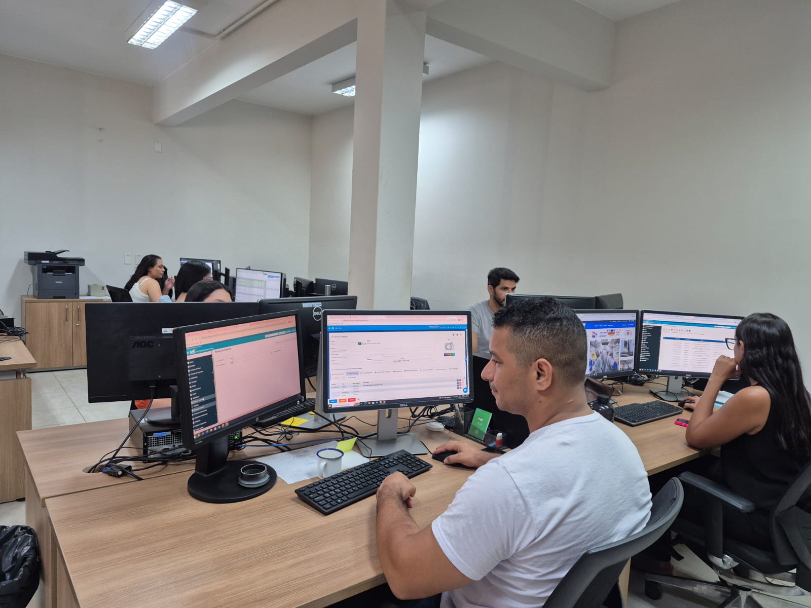 Prefeitura de Palmas fornece manual e canal de informação aos servidores para suporte ao SEI