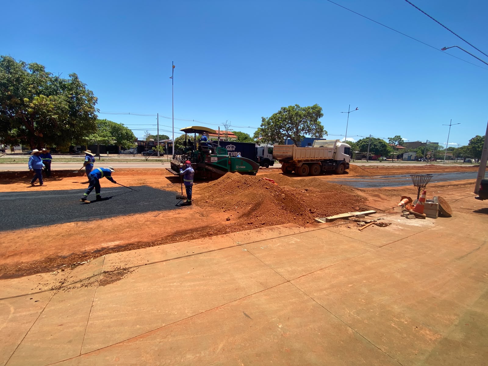 Prefeitura conclui ligação da macrodrenagem da LO-14 com a Quadra Arne 61