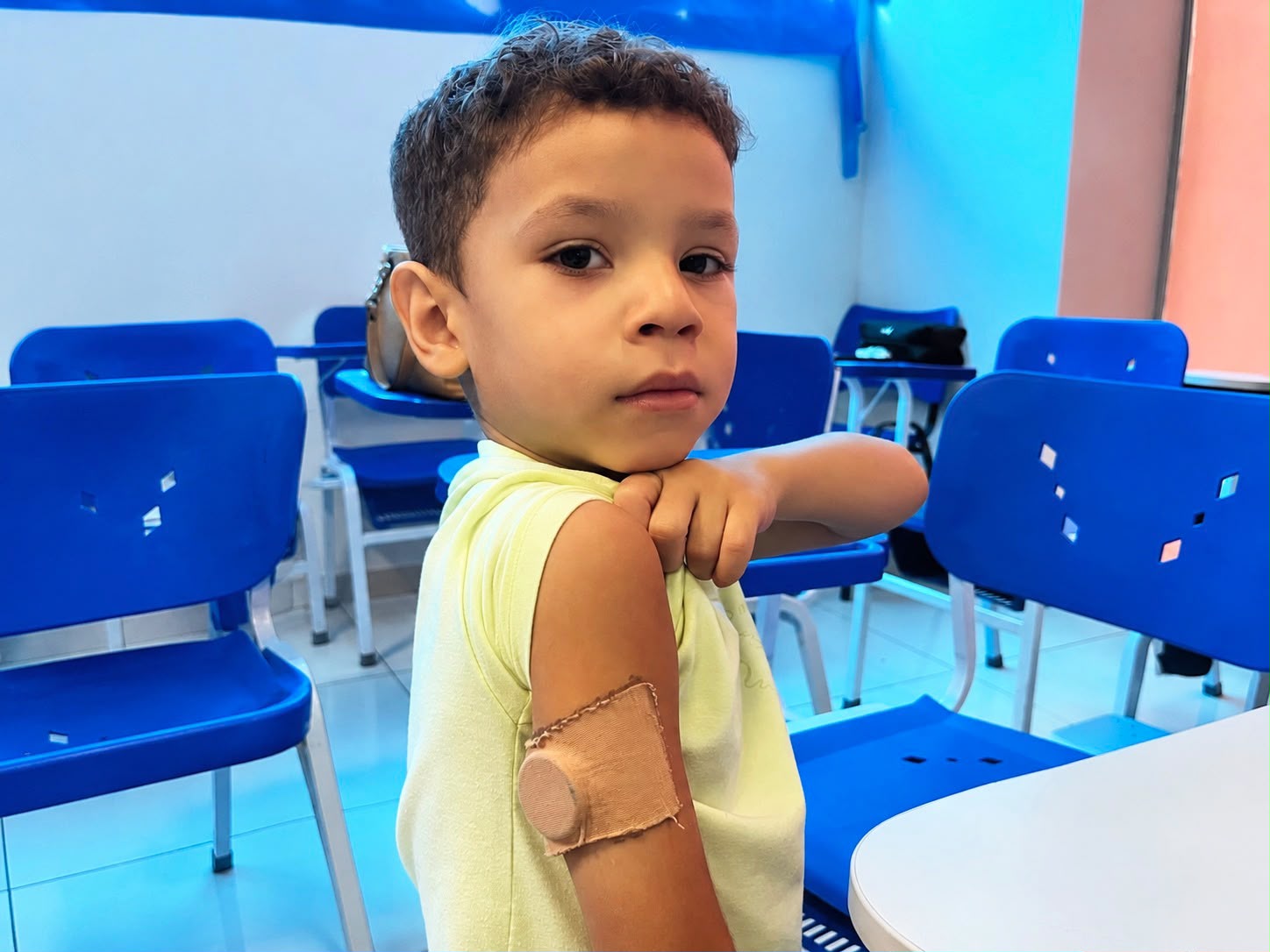 Em Palmas, novos pacientes são contemplados com sensores de glicose que facilitam rotina e permitem acompanhamento mais detalhado