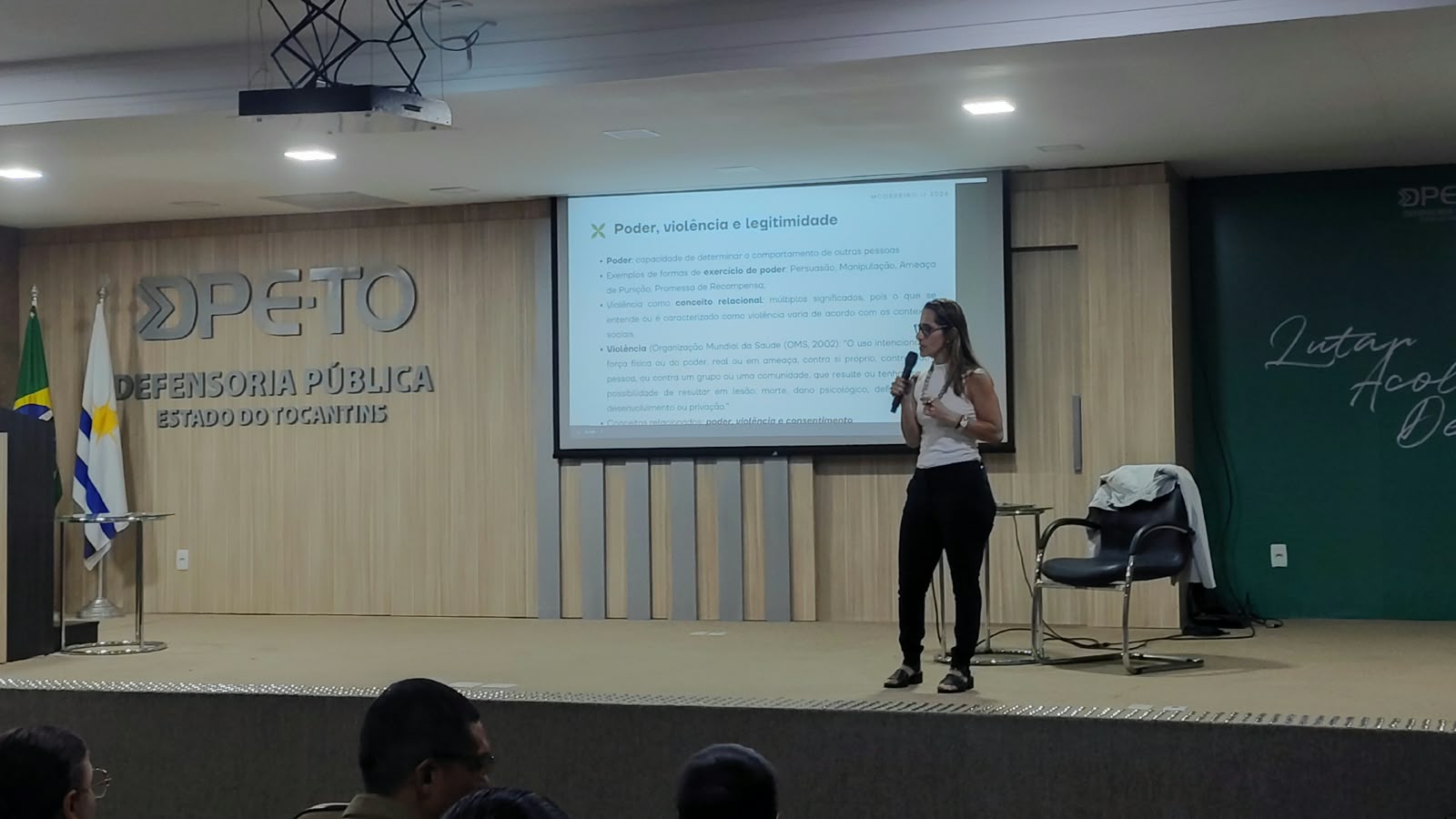 Capacitação orienta profissionais sobre atendimento a mulheres em situação de violência
