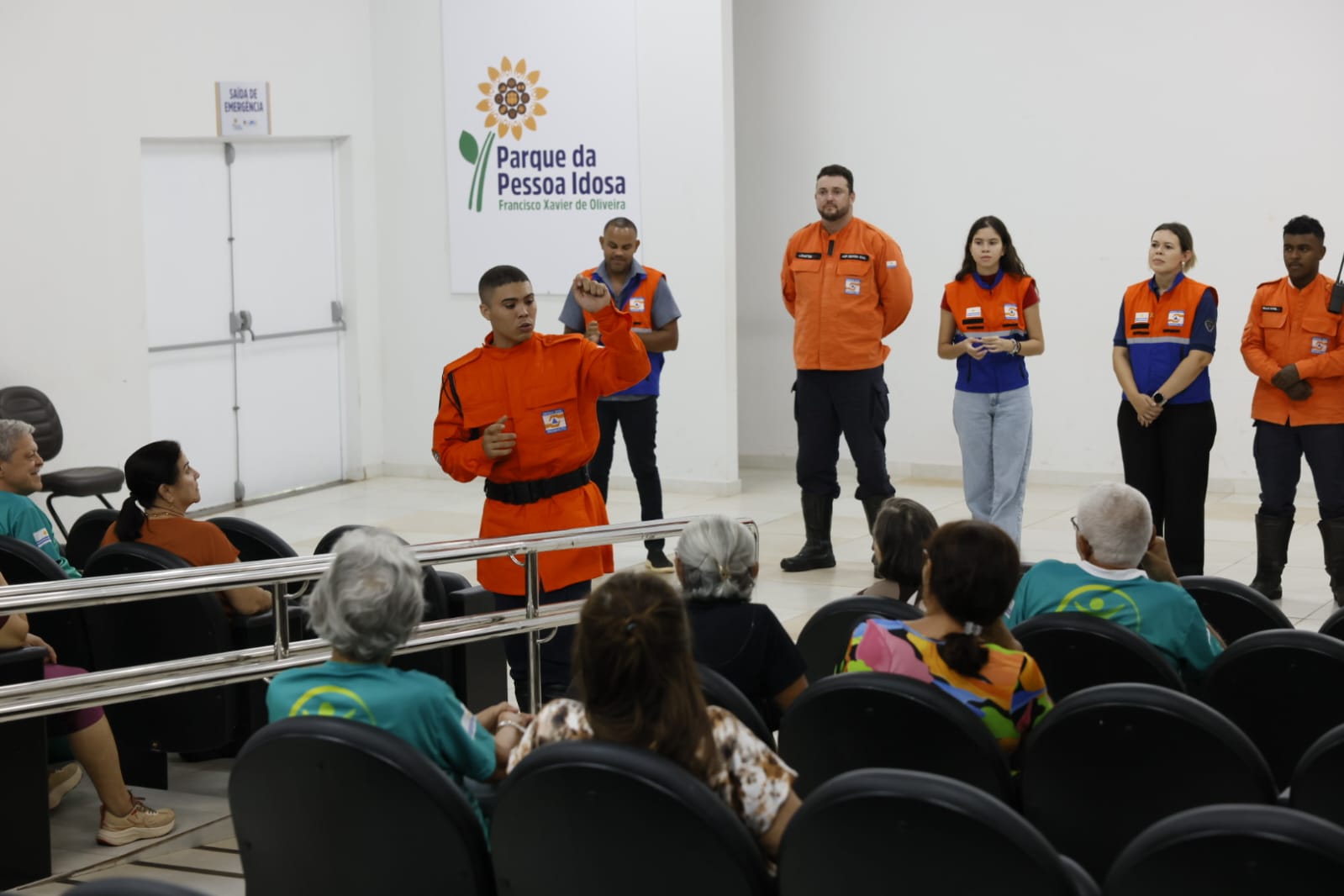 Defesa Civil de Palmas promove ação educativa para prevenir acidentes domésticos com idosos