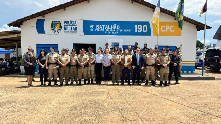 6º Batalhão da PM recebe oficialmente o terreno de sua sede; prefeita Cinthia Ribeiro assinou doação