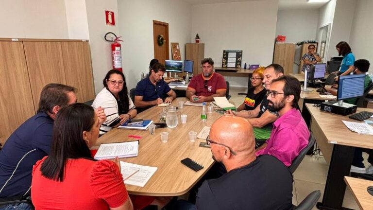 Semed realiza reunião com representantes do esporte e cultura para aprimorar a Educação em Tempo Integral