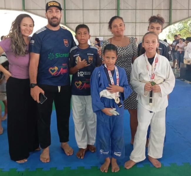 Atletas do projeto 'Compartilhe Amor' brilham no Festival de Judô em Palmas