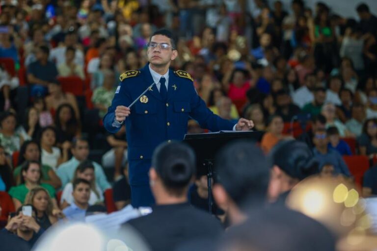 Concerto do Coral e Orquestra Jovem da GMP atrai centenas de pessoas