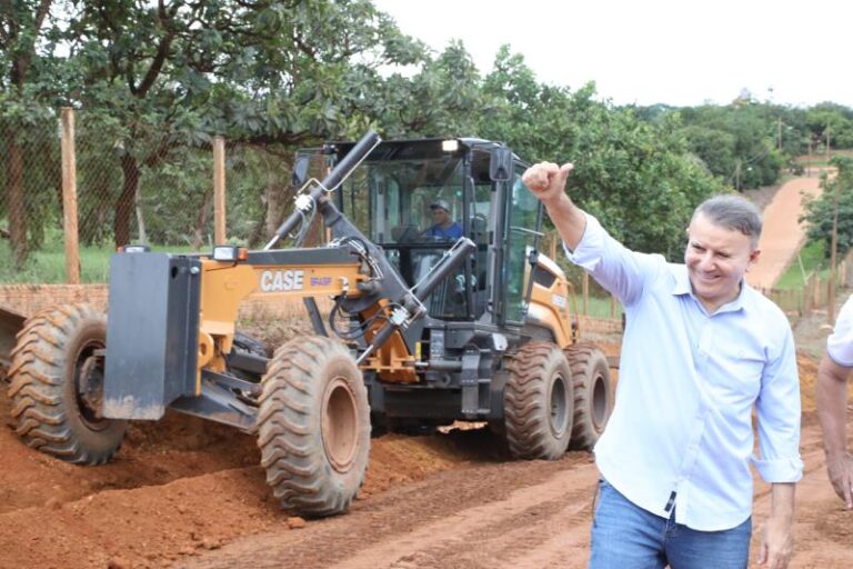 Prefeitura dá início à recuperação de estradas vicinais na zona rural de Palmas