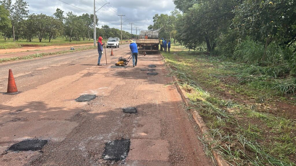 Tapa-buracos está entre as ações da Prefeitura de Palmas no Jardim Taquari - Foto: Divulgação