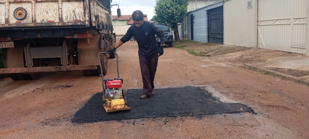 Manutenção de via na Arse 102 (1006 Sul) – Foto: Divulgação