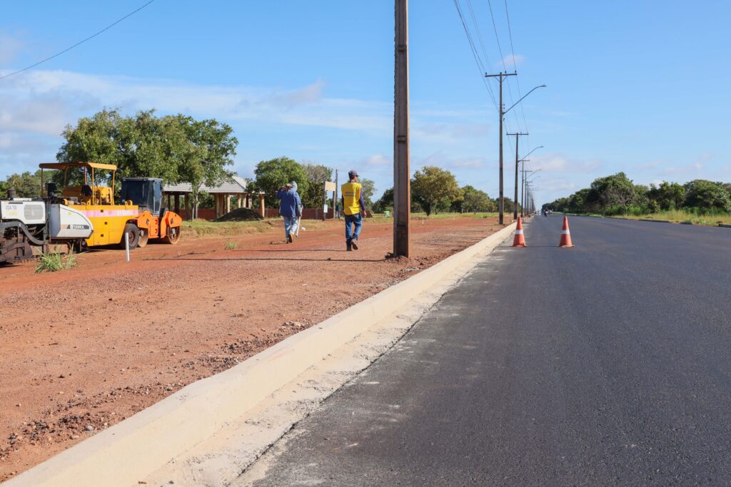 Prefeitura finaliza recapeamento em CBUQ na principal via de acesso ao setor - Foto: Júnior Suzuki