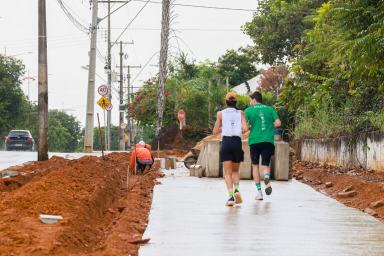 Nova obra de ciclovia e pista de caminhada no Parque Cesamar está 60% concluída