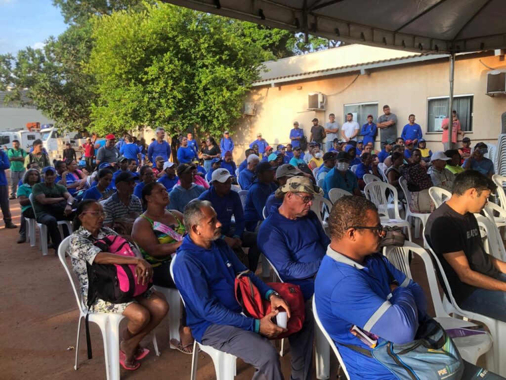 Trabalhadores de campo da Prefeitura de Palmas durante palestra sobre violência doméstica - Foto: Divulgação